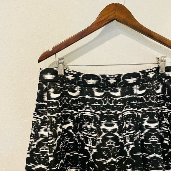 J. Crew Blurred Ikat Print Pleated Skirt - Picture 3 of 10